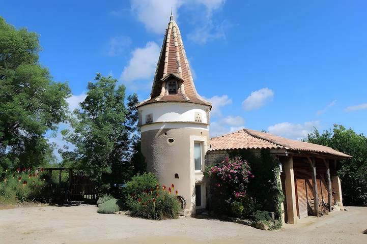 Location de vacances pour 7 personnes, avec Terrasse et Jardin à Lavaurette
