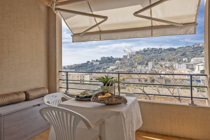 Ferienwohnung für 2 Personen, mit Terrasse, kinderfreundlich in Bastia