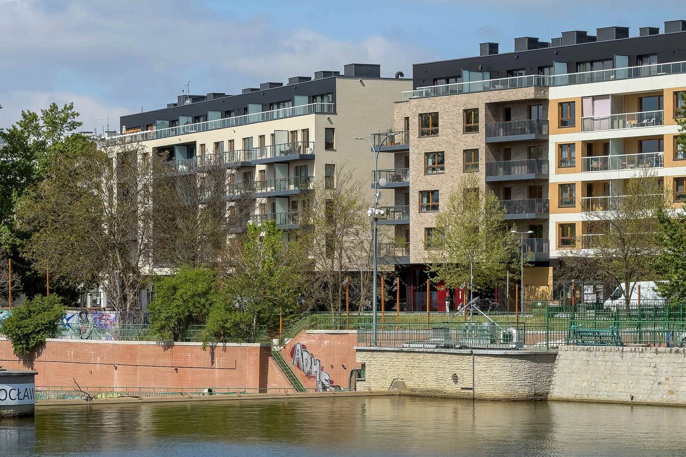 Ganze Wohnung, Air-conditioned Apartment | Parking | Balcony by the River in Breslau, Niederschlesien