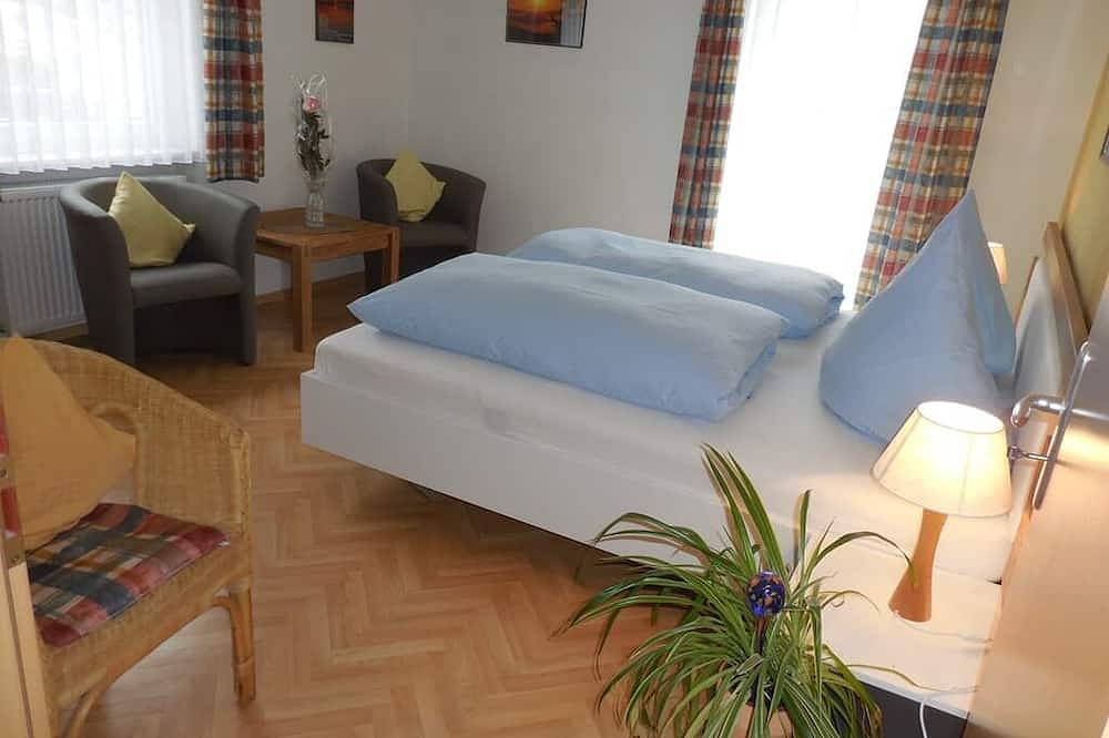 Ganze Wohnung, Souterainwohnung Lärche mit 75 qm mit einem Schlafzimmer in Lohberg, Ostbayern