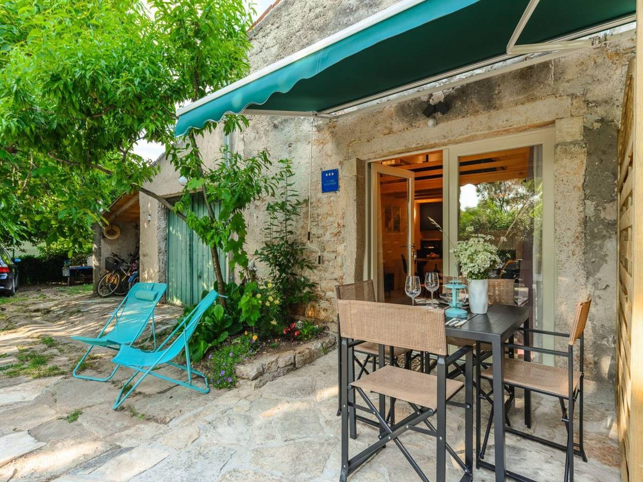 Ganze Wohnung, Moderne Wohnung in Strandnähe in Červar-Porat, Cervar