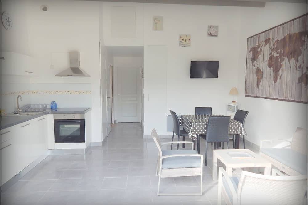 Appartement entier, Location neuve 100 m bord de mer in Saint-Denis-d'Oléron, Côte de Beauté