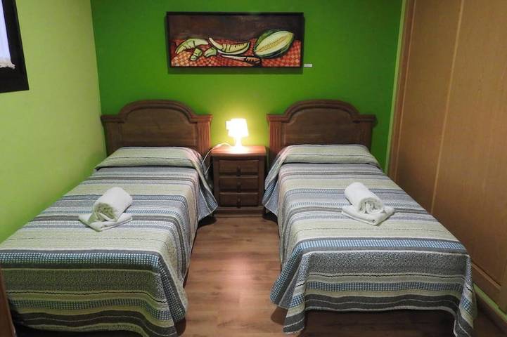 Chalet para 16 personas, con balcón y jardín - 1
