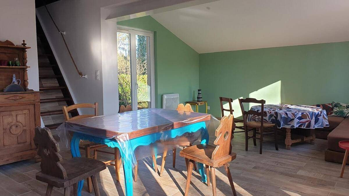 Two-Bedroom House in Hostens, Région de Langon
