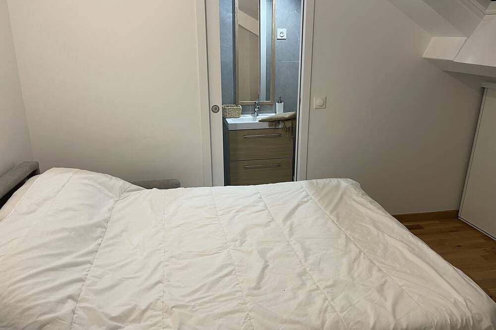 Appartement entier, Studio (Chambre indépendante) refait à neuf in Saint-Mandé, Val-de-Marne