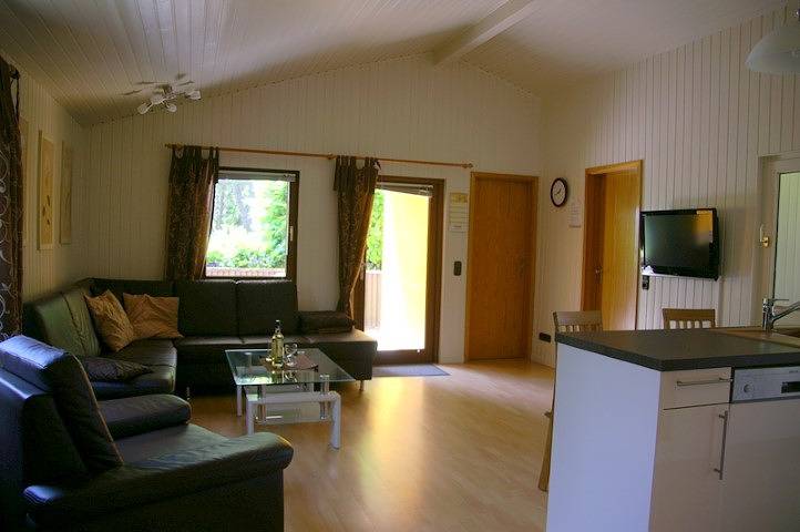 Ferienhaus für 6 Personen, mit Terrasse und Garten, kinderfreundlich in Otterndorf - 4