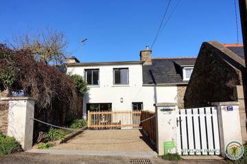Maison De Vacances pour 4 Personnes dans Binic-Étables-sur-Mer, Côte de Goëlo, Photo 1