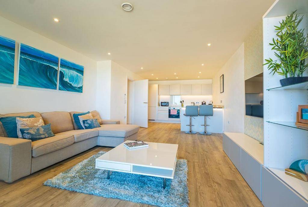Entire apartment, Two-Bedroom Apartment in Perranporth, Cornwall