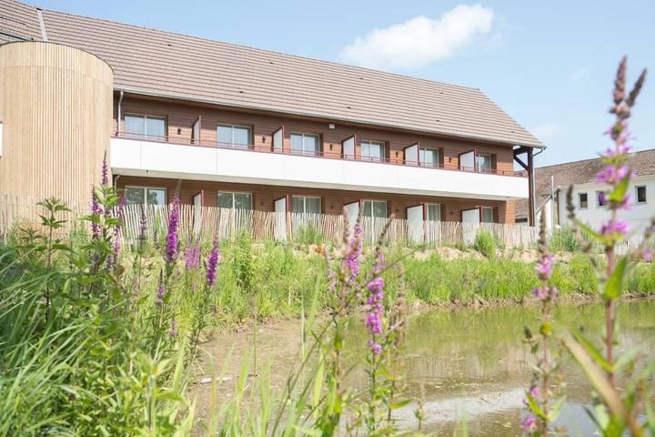 Hôtel pour 2 personnes, avec balcon et vue à Saint-Quentin-en-Tourmont - 2