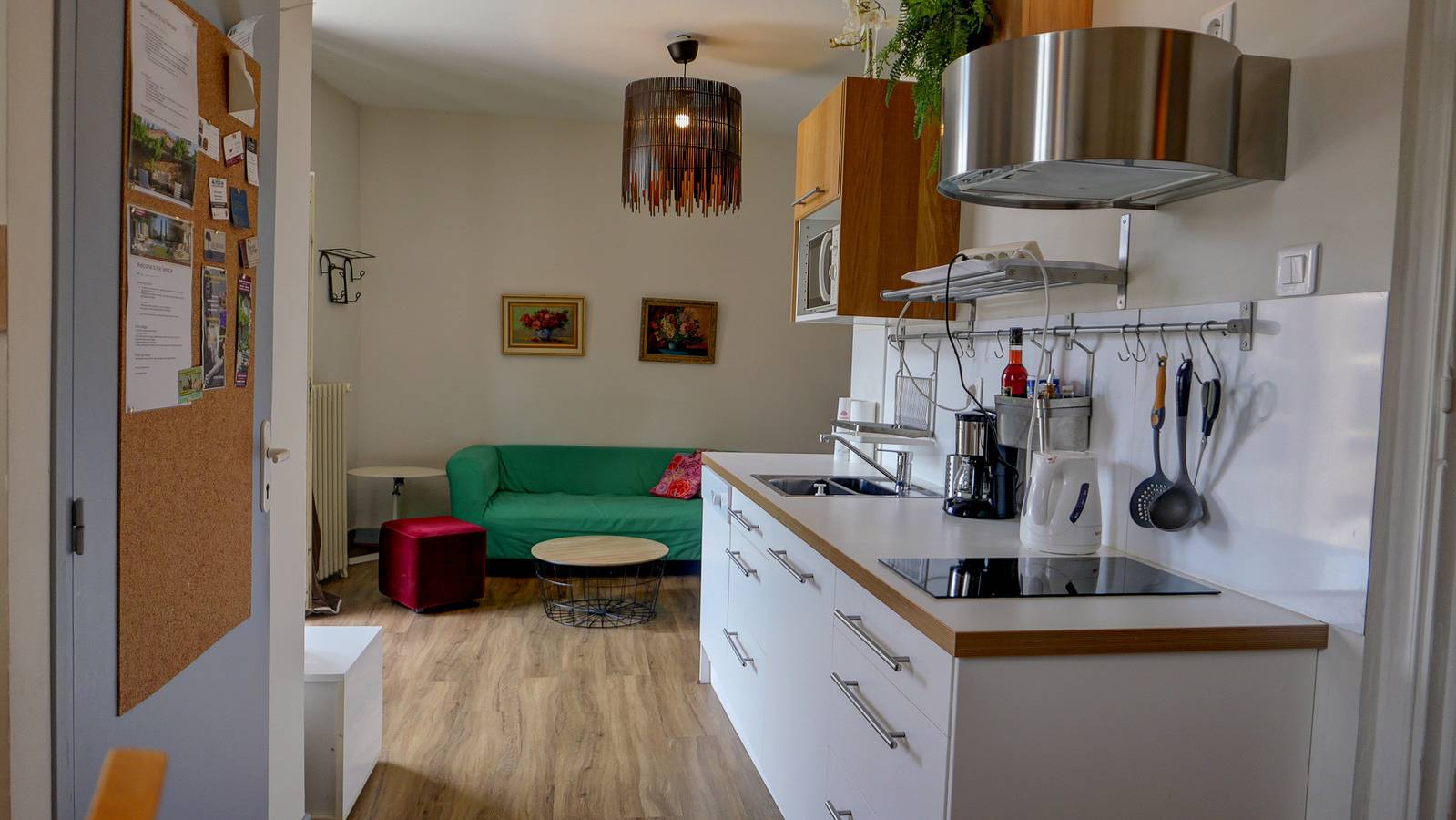 Apartamento entero, Appartement cœur village • Terrasse 50 m² in Saint-Paul-Trois-Châteaux, Región de Nyons