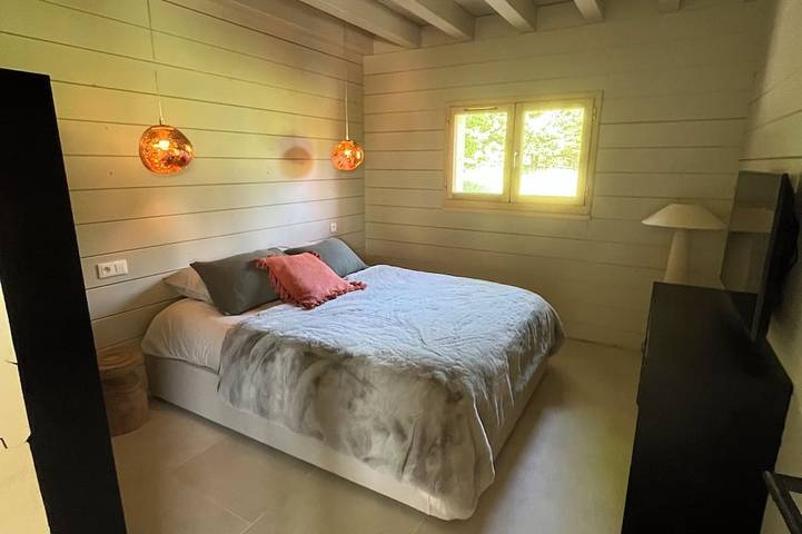 Gîte pour 6 personnes, avec jardin et terrasse, animaux acceptés à Saint-Sauveur-Camprieu - 3