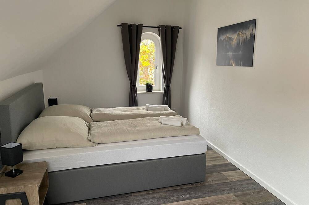 Ganze Wohnung, Moderne Ferienwohnung mit Stil & Komfort in Ovelgönne, Nordseeküste