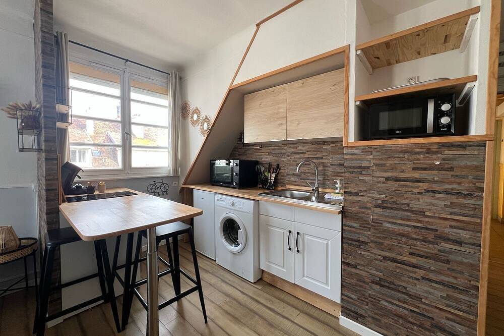 Ganze Wohnung, Le Marin-Studio-Ensuite Bad in Calais, Calais und Umgebung