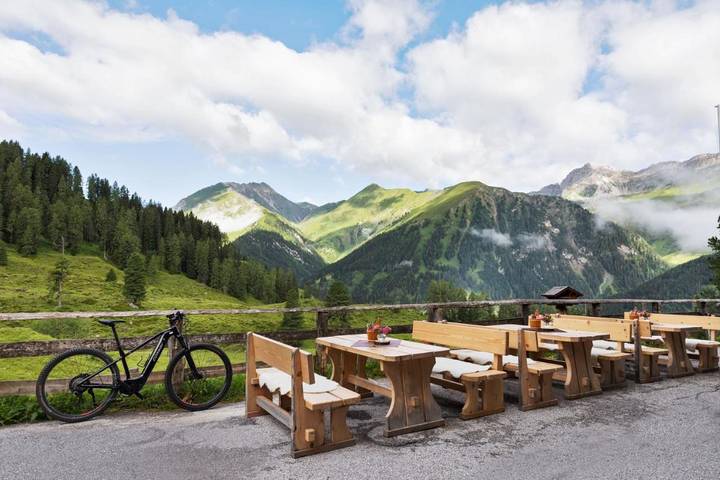 Hotel für 2 Personen, mit Sauna und Garten sowie Ausblick in Hintertux - 4