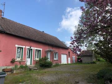 Gîte pour 3 personnes, avec vue et jardin, animaux acceptés dans Viévy