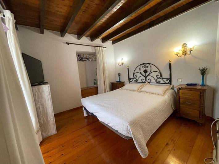 Casa de vacaciones para 4 personas, con Balcón además de Terraza y Vistas en Poo de Cabrales