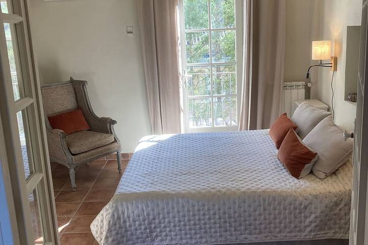 Location de vacances pour 9 personnes, avec jardin et terrasse, animaux acceptés à Villecroze - 2