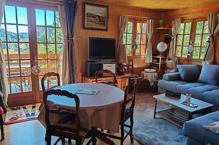 Chalet pour 5 personnes, avec jardin et balcon dans Le Lioran