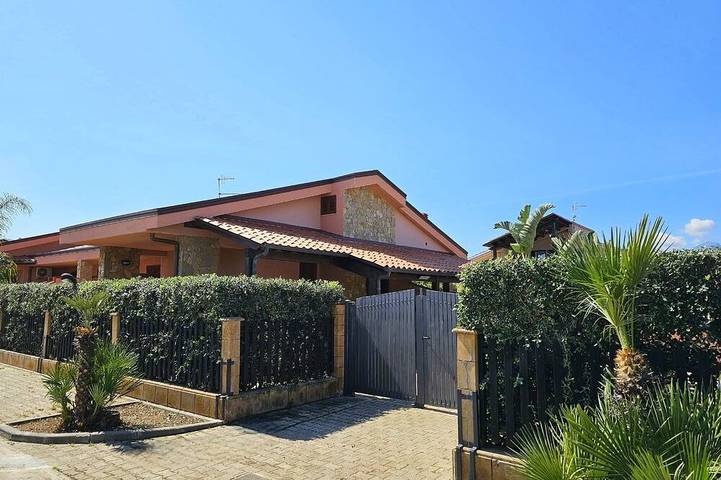 Villa pour 9 personnes, avec jardin et balcon, animaux acceptés - 1