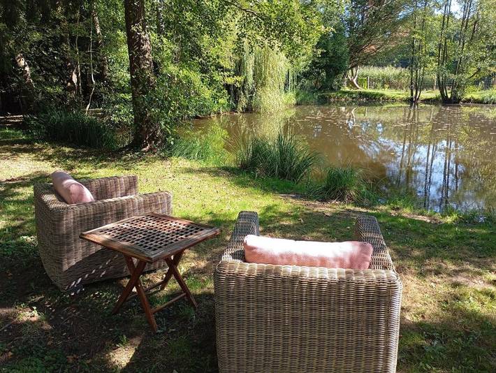 Camping pour 4 personnes, avec vue sur le lac et terrasse dans l' Aisne - 3