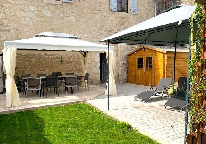 Location de vacances pour 2 personnes, avec vue et jardin à Issigeac - 2