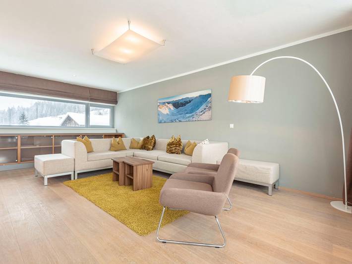Vakantiewoning voor 8 personen, with Terras and Zwembad as well as Sauna in Radstadt