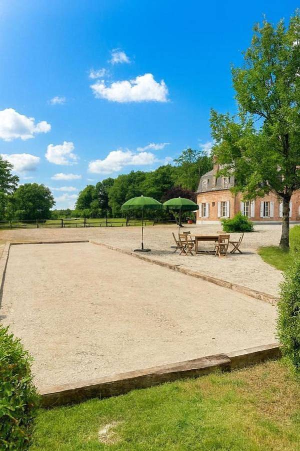 Chambre d’hôte pour 2 personnes, avec vue sur le lac et vue ainsi que jardin et terrasse, animaux acceptés à La Celle-sous-Gouzon - 3