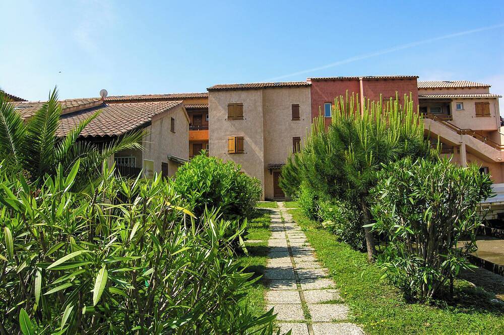 Ganze Wohnung, Marina Corsa Residence - Studio für 2-3 Personen, direkt am Meer in Marina d'Oru, Ghisonaccia