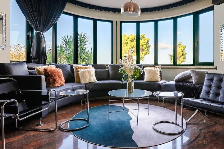 Villa pour 20 personnes, avec jacuzzi et jardin, animaux acceptés à Taranto