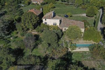 Gîte pour 7 personnes, avec jacuzzi et jardin à Mane