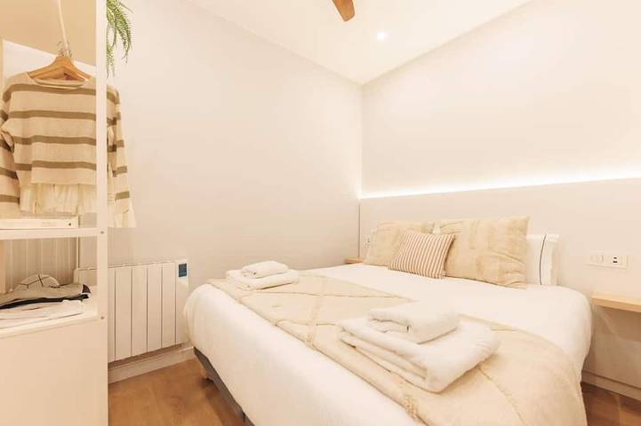 Apartamento entero, Bravissimo Sant Josep, acogedor estudio en el Barri Vell in Gerona, Gironés