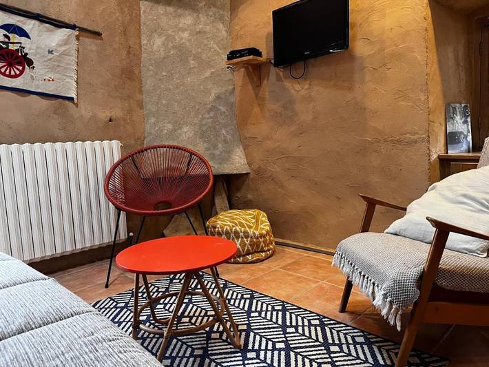 Maison d’hôte pour 2 personnes, avec vue et jardin ainsi que sauna et piscine, adapté aux familles à Chomérac - 4