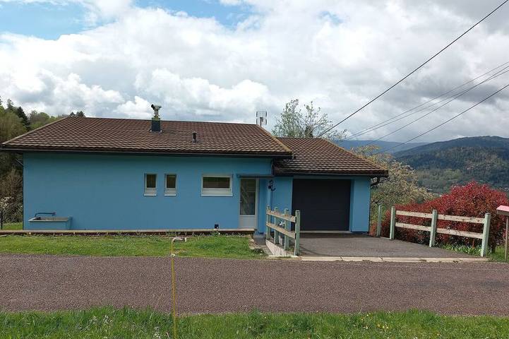 Gîte pour 4 personnes, avec Balcon et Jardin à Gerbamont