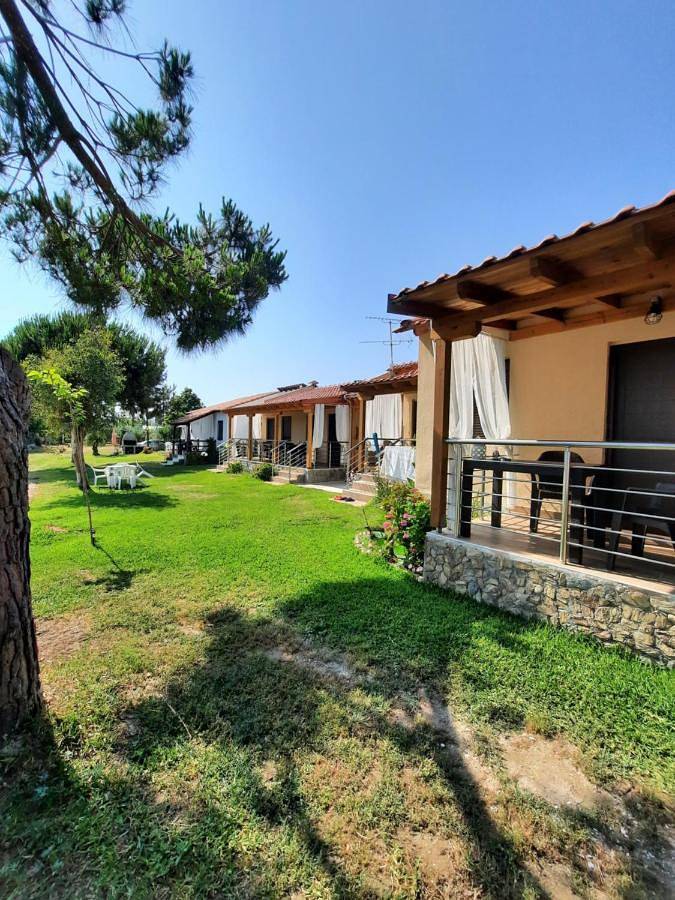 Bungalow für 4 Personen, mit Garten und Ausblick in Chalkidiki