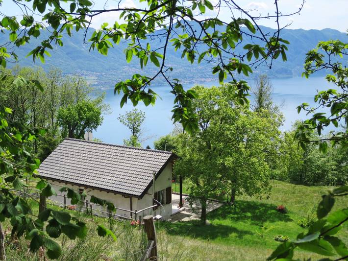 Ferienhaus für 4 Personen, mit Terrasse und Garten sowie Seeblick in Trarego Viggiona - 2
