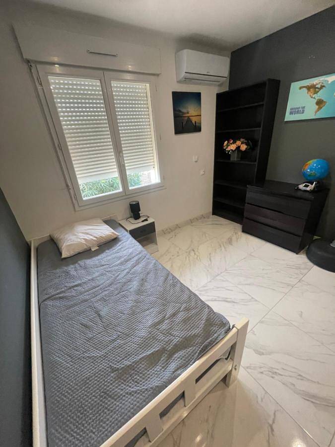 Gîte pour 2 personnes, avec jacuzzi ainsi que piscine et terrasse à Canaules-et-Argentières