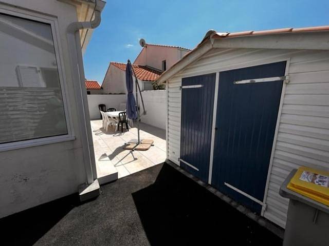 Location de vacances pour 5 personnes, avec jardin et terrasse dans Office De Tourisme De Saint Hilaire De Riez - 3
