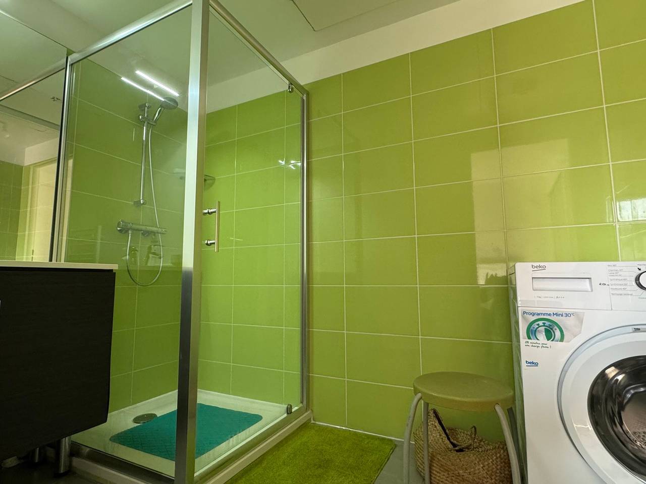 Entire apartment, Geräumige T2 mit Terrassen und Garage, Haustiere erlaubt in Aix-les-Bains, Chambéry region