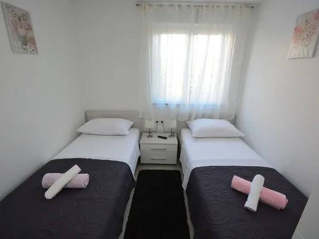Cały apartament, 1 mit Schwimmbad und Garten in Općina Sveti Filip i Jakov, Zadar