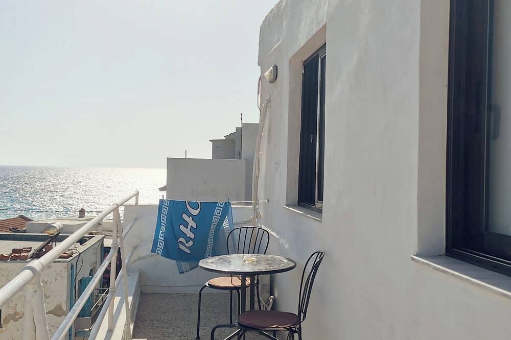 Ganze Wohnung, Apartment im Stadtzentrum, 100 Meter vom Strand entfernt in Rhodos Stadt, Rhodos