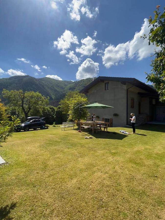 Agriturismo per 6 persone, con giardino e panorama a Tremosine