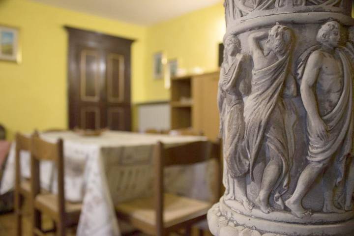 Gîte pour 3 personnes, avec terrasse et vue, animaux acceptés dans Anzino