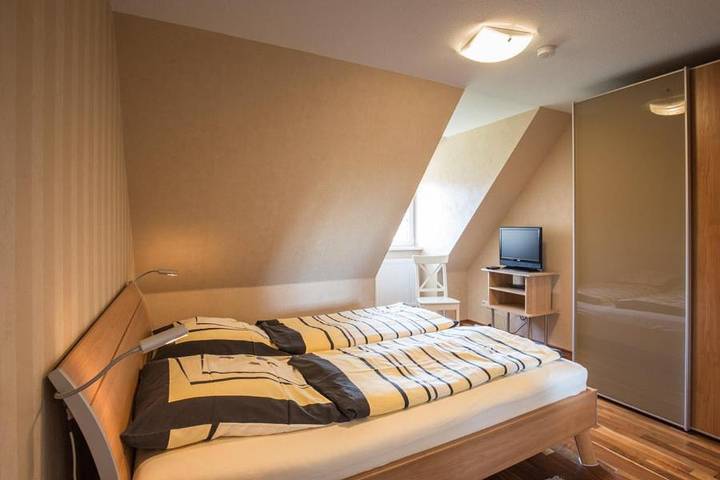 Ferienhaus für 6 Personen, mit Terrasse und Garten sowie Whirlpool in Pellworm - 3