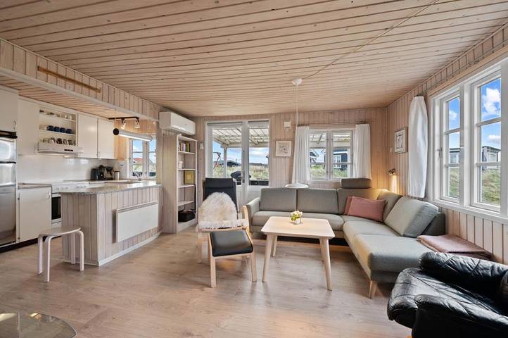 Gemütliches Ferienhaus mit schöner Terrasse für Grillabende in Hvide Sande, Holmsland Klit