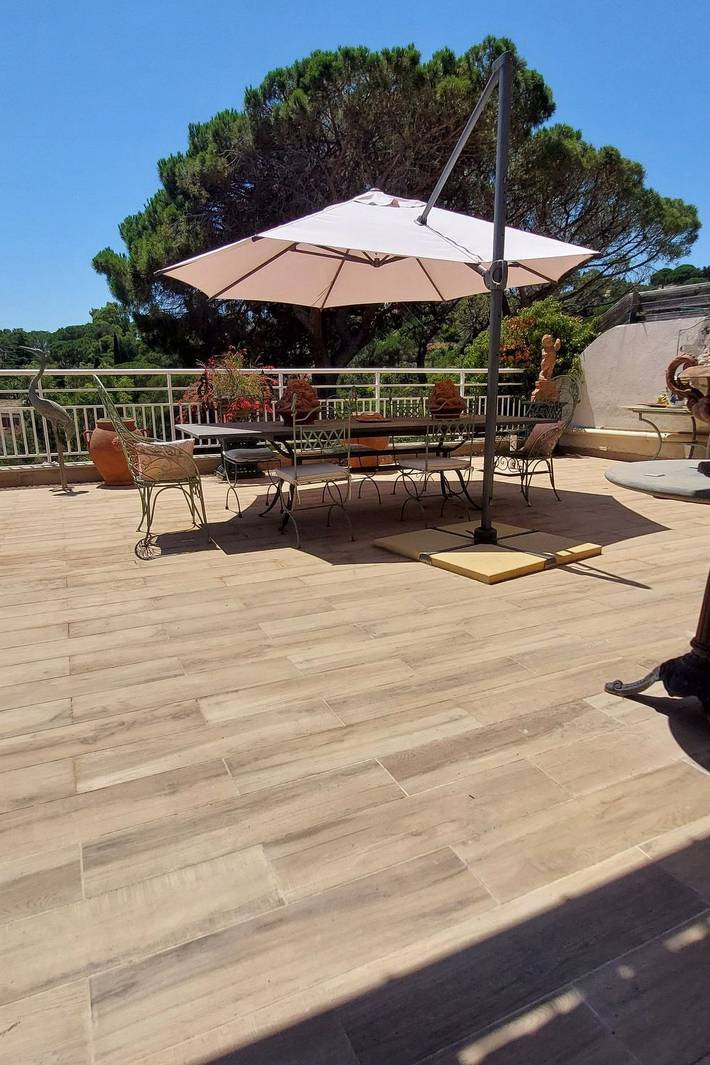 Location de vacances pour 6 personnes, avec terrasse dans Plage Des Elephants