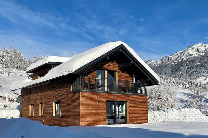 Chalet für 10 Personen, mit Pool und Whirlpool sowie Garten - 1