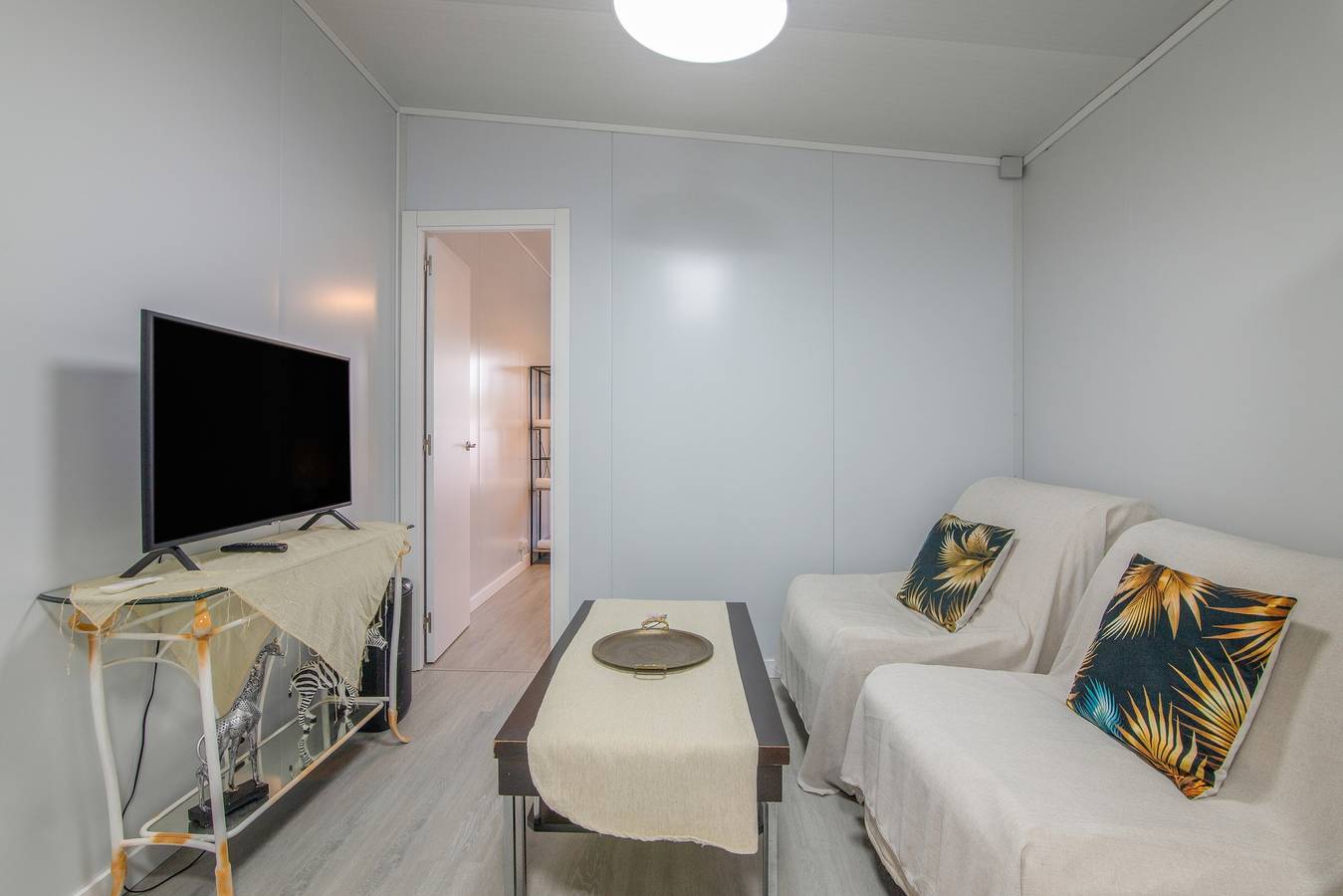 Apartamento inteiro, Apartamento 'El Encanto' com Vista Montanha, Piscina Privada e Wi-Fi in Villarrasa, Huelva Província