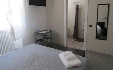 Casa De Huéspuedes para 2 Personas en Verona, Montañas Garda, Foto 4
