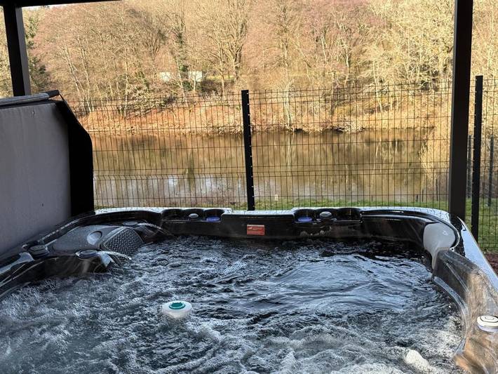 Location de vacances pour 2 personnes, avec vue et jardin à Dinozé