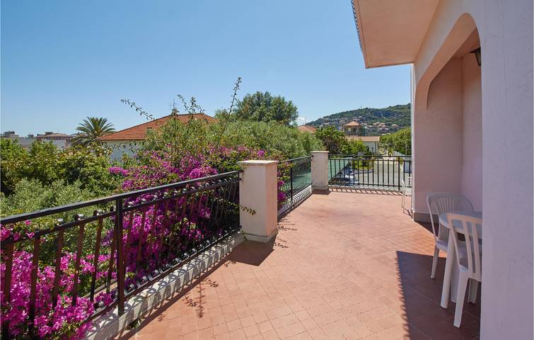 Ferienwohnung für 5 Personen, mit Pool und Terrasse, kinderfreundlich in Pietra Ligure Gemeinde - 3